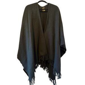 Vintage Jaqueline Ferrar Knit Wrap Fringed Shawl in Jet Black, One Size